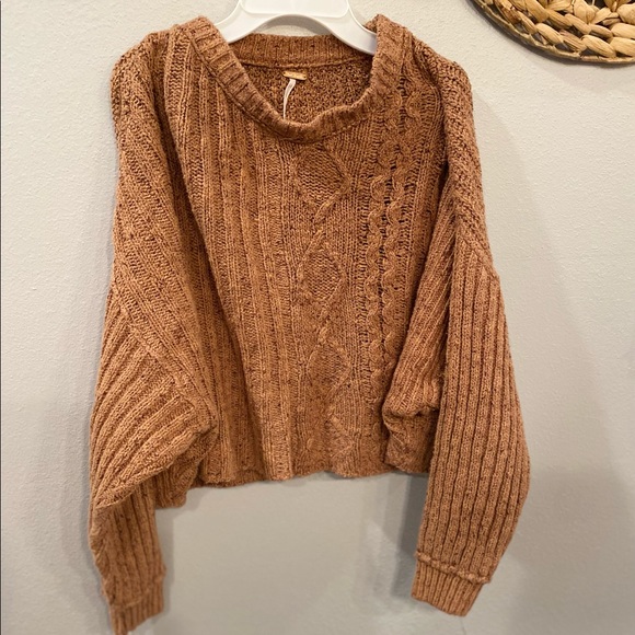 Free People Sweaters - Free people cropped sweater